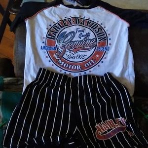 Harley Davidson shirt and shorts